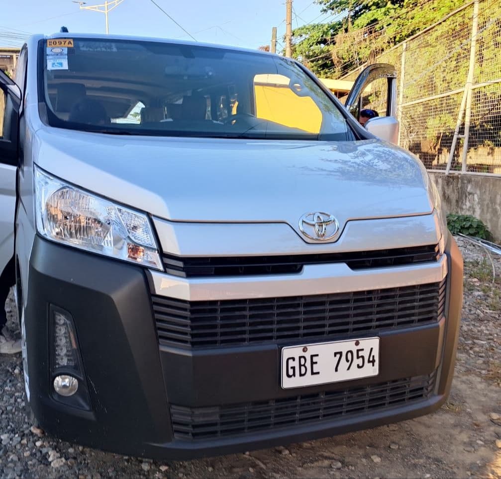 2024 Toyota Hi Ace Commuter Deluxe 2.8