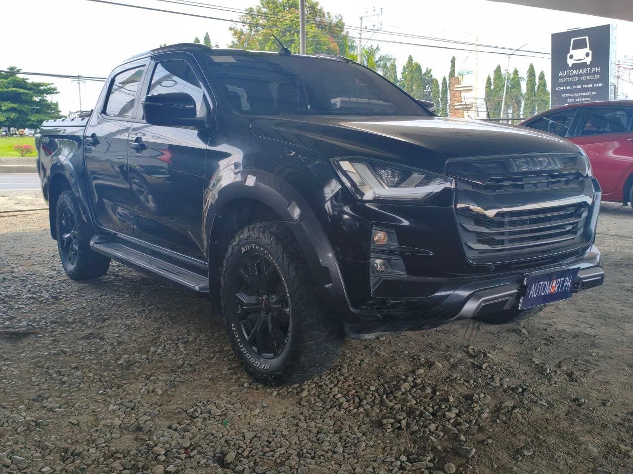 2023 Isuzu DMax 4x4 3