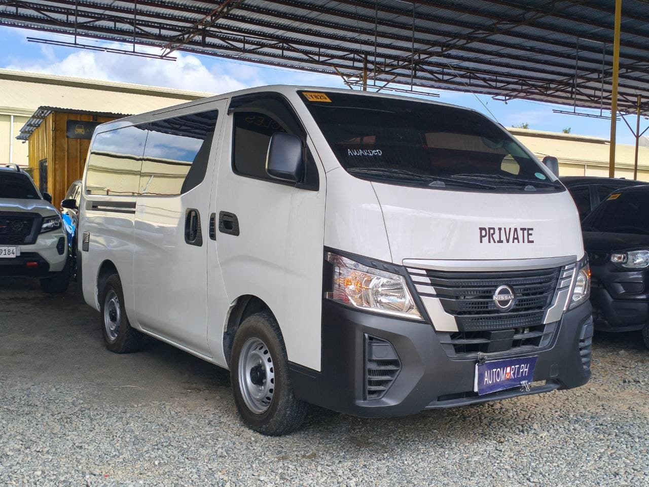 2024 NISSAN URVAN STD 15-SEATER 2.5